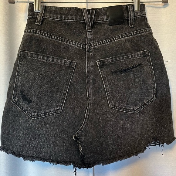 We The Free by Free People BREA CUT OFF DENIM SKIRT SIZE 24 Black Distressed - Picture 6 of 13
